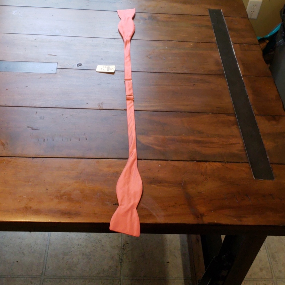 Beau Ties Salmon bow tie 100% silk